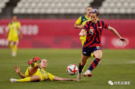 而瓊斯則以 而瓊斯則以